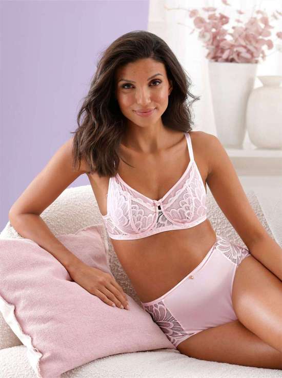 светло-розовый