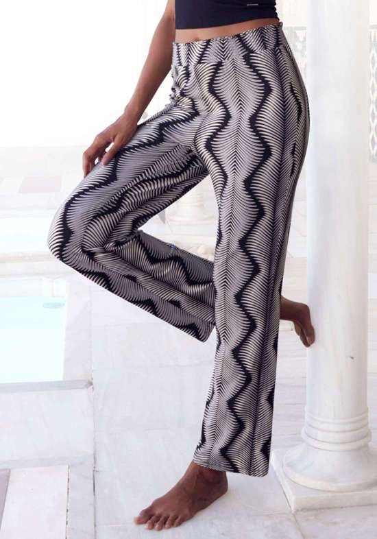 черный -белый с рисунком