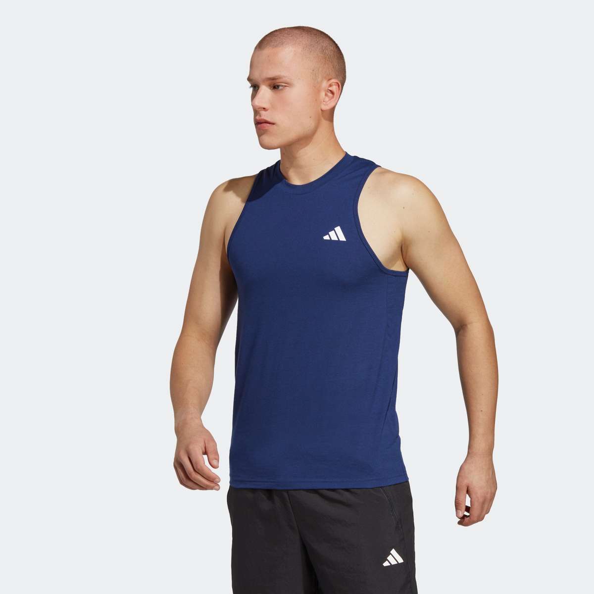 Майка TRAIN ESSENTIALS FEELREADY TRAINING SLEEVELESS