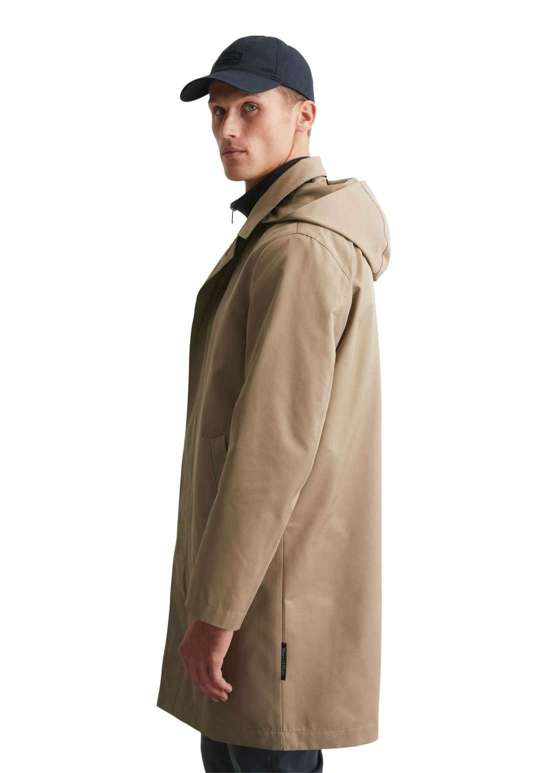 коричневый