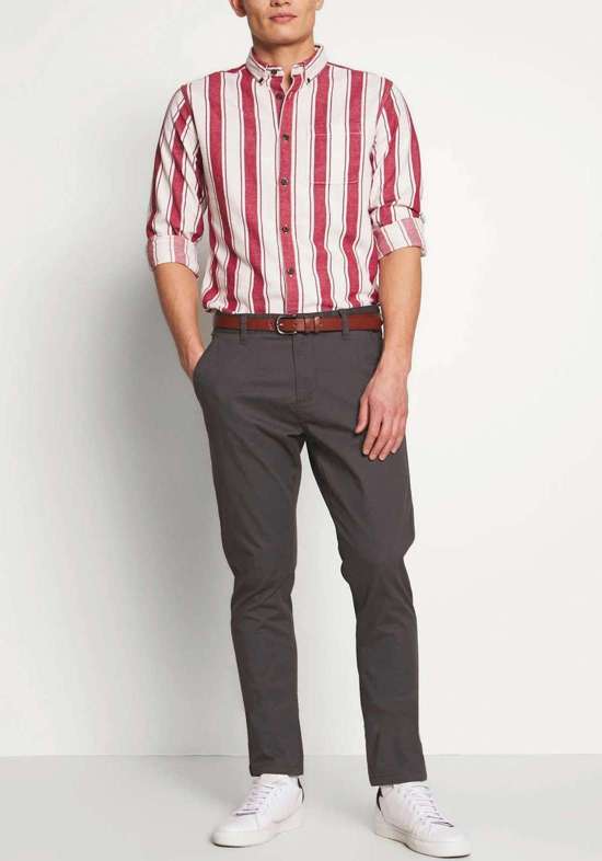 темно-серый