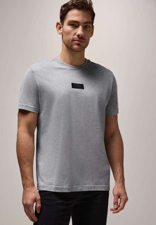 серебристый серый