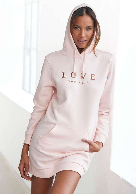 светло-розовый