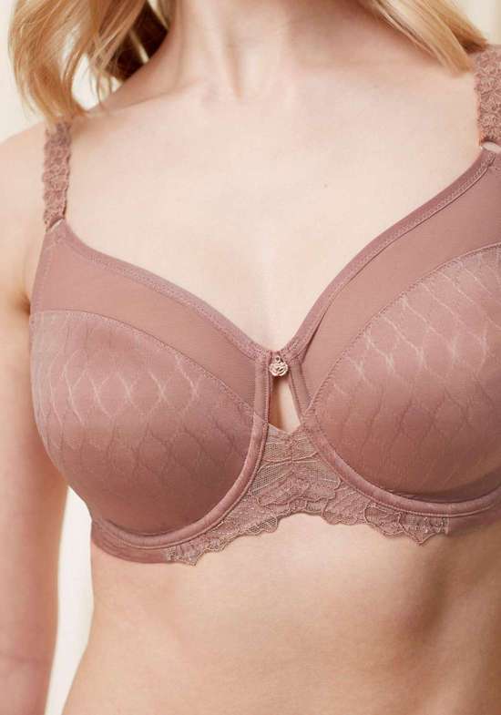 коричневый