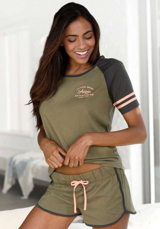 зеленый-абрикосовый