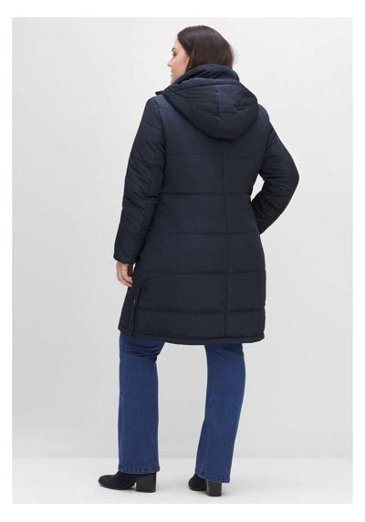 Стеганое пальто с капюшоном из легкого в уходе качества.