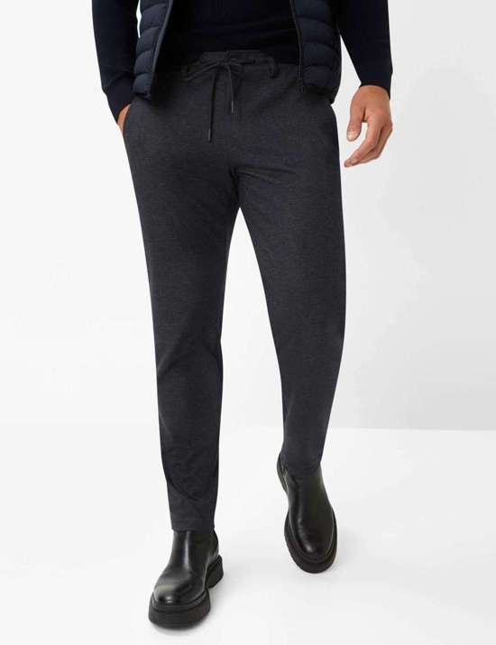 темно-зеленый