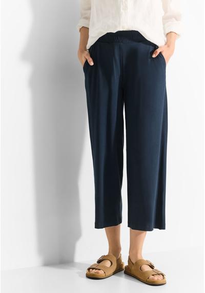 dark petrol blue