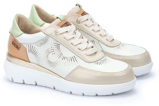 кроссовки на танкетке RUEDA