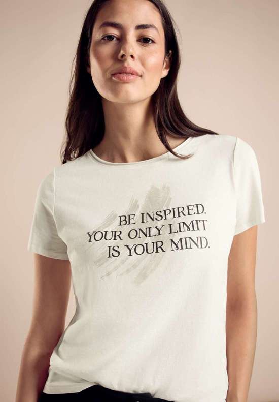 грязно-белый