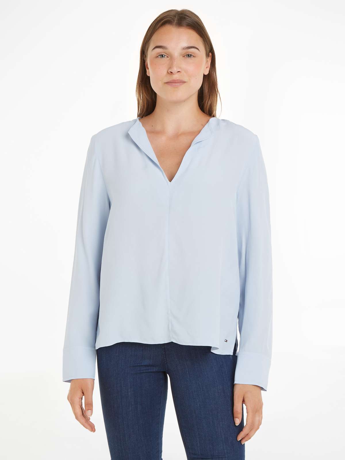 Однотонная блузка с длинными рукавами VISCOSE CREPE V-NECK BLOUSE