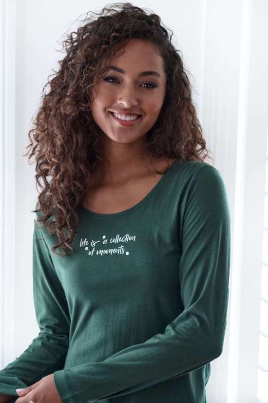 темно-зеленый