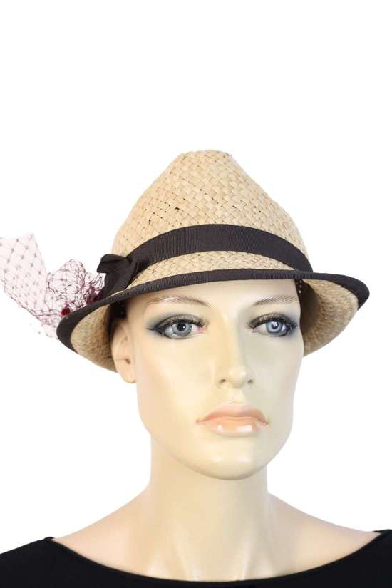 коричневый