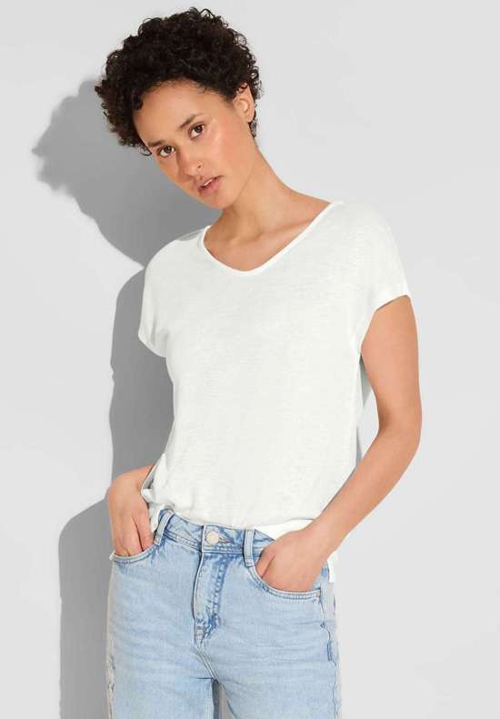 грязно-белый