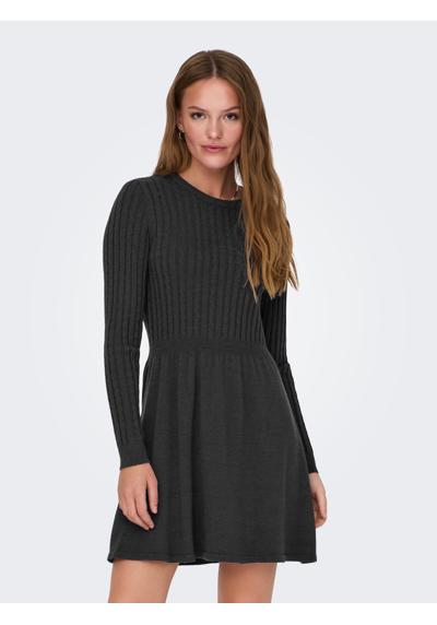 Трикотажное платье »ONLFIA LS CABLE DRESS KNT«