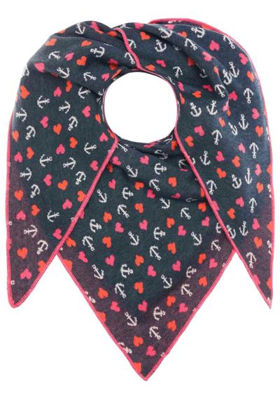 Треугольный шарф с мотивами сердечек и якорей.