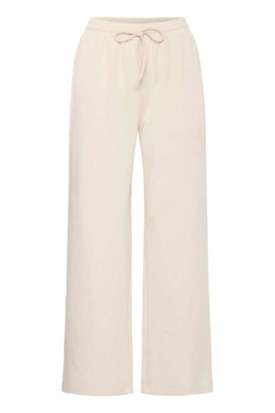 молочный миндаль