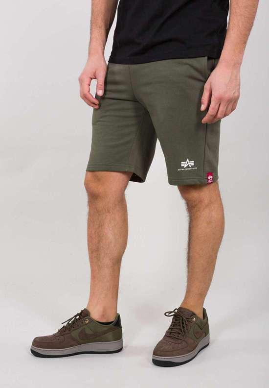 темно-оливковый