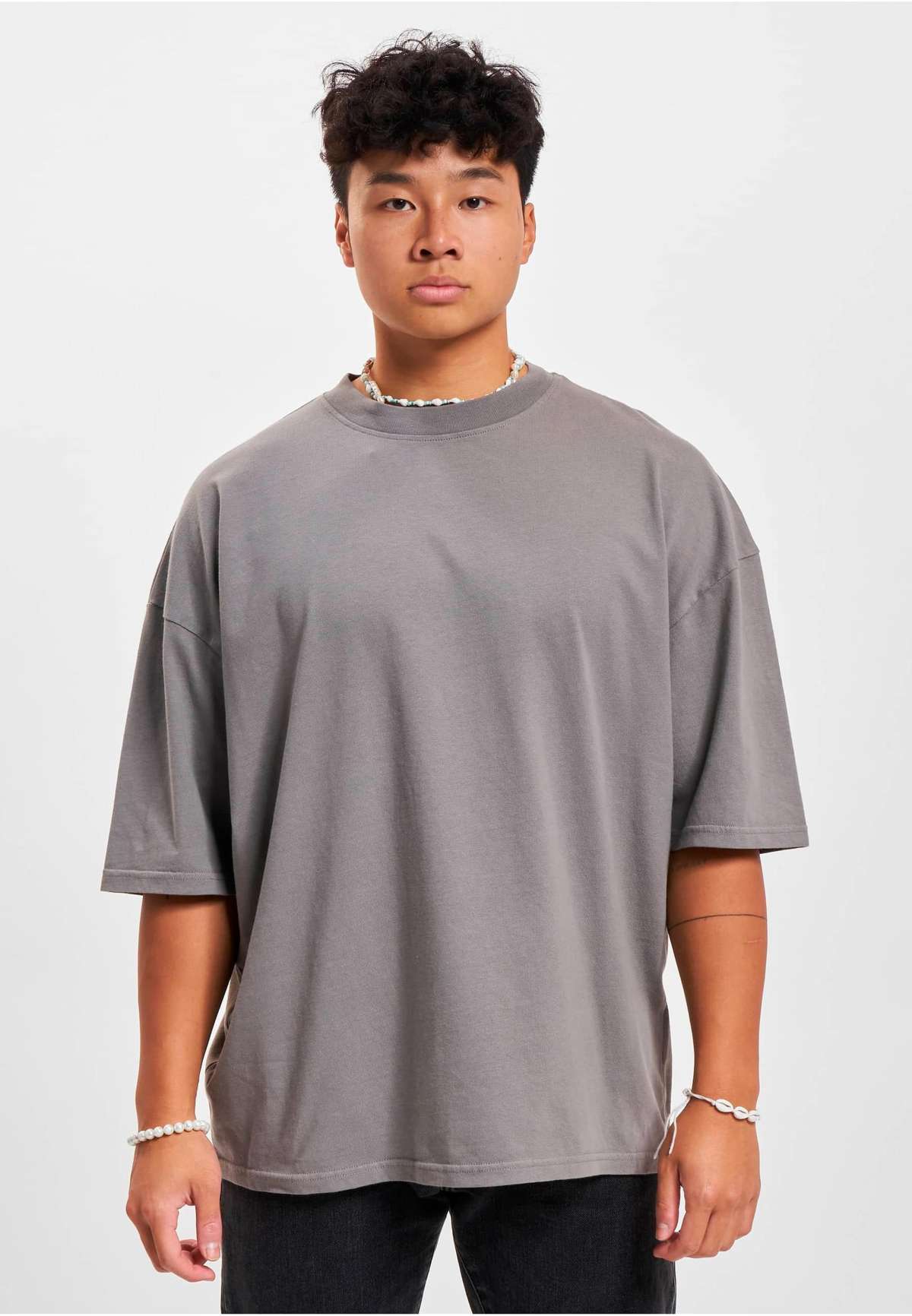 футболка»Herren 2Y Basic Oversize Boxy Tee«