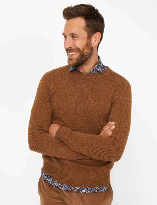 коричневый