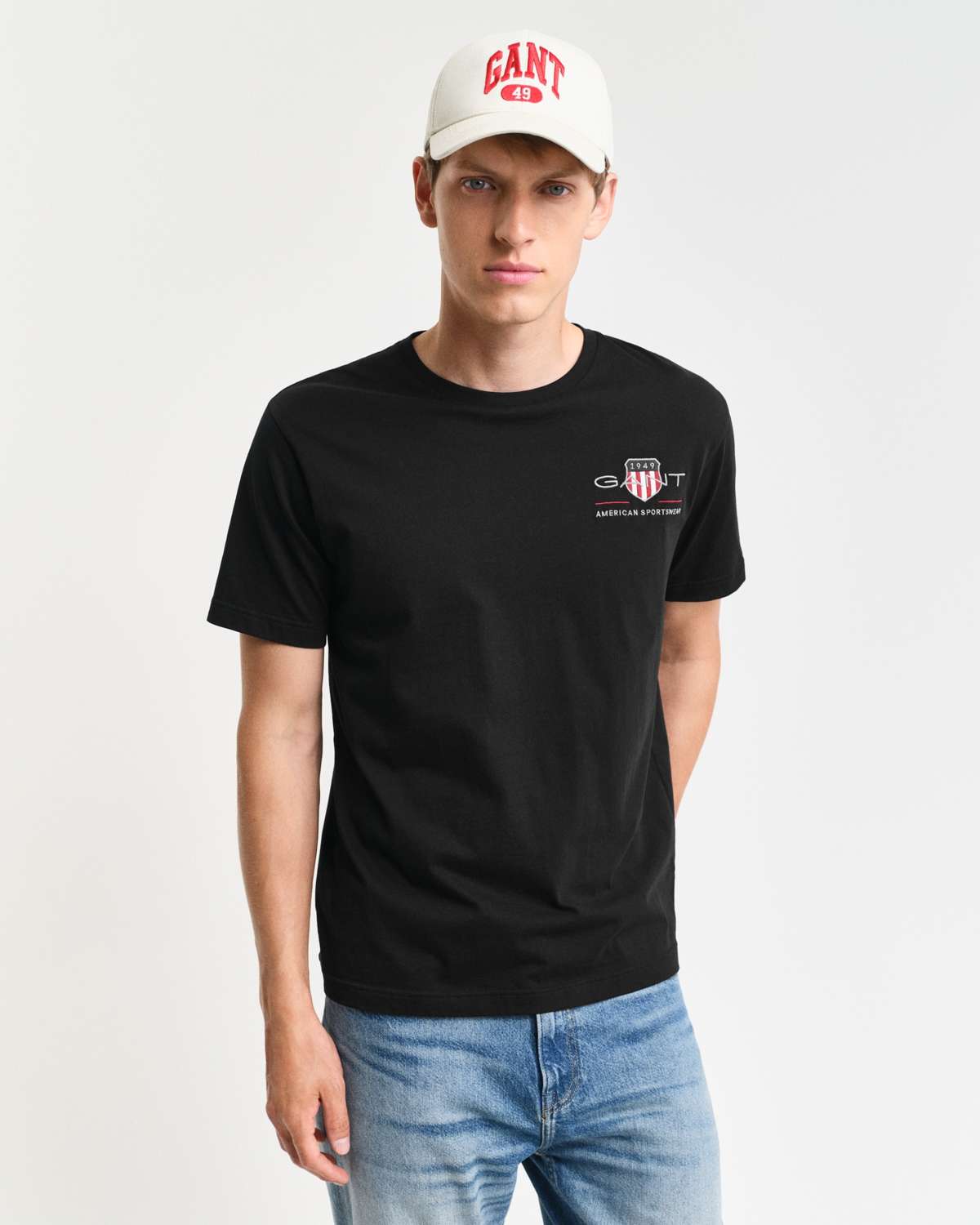 футболка REG ARCHIVE SHIELD EMB SS T-SHIRT