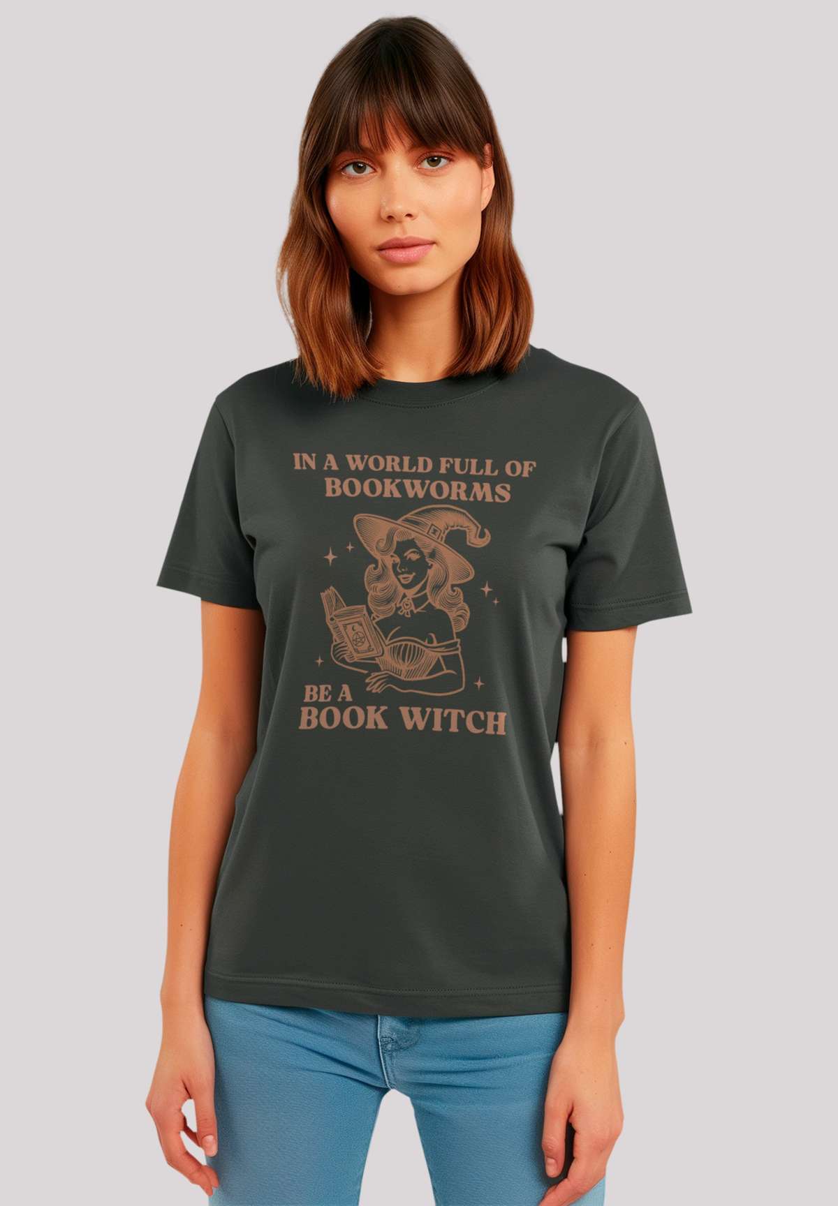 футболка Halloween Witch be a book witch