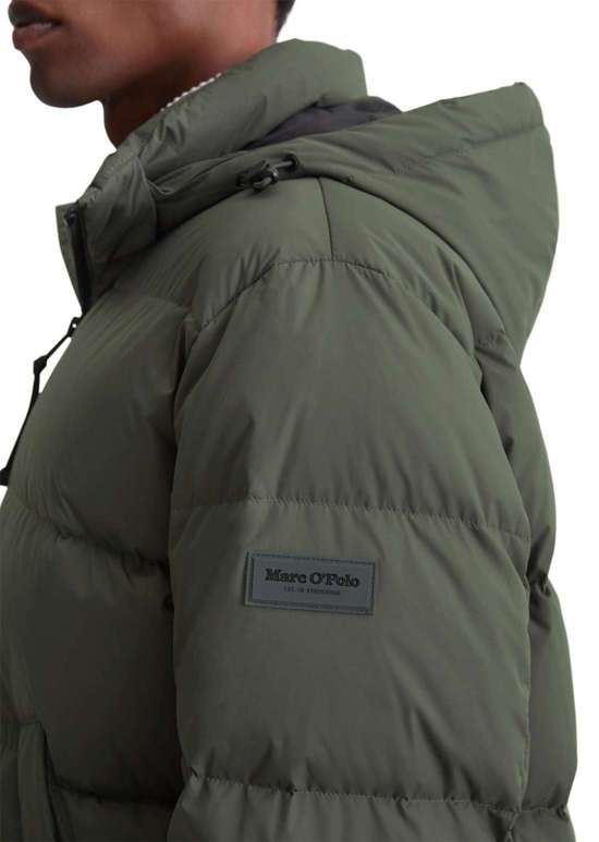 темно-зеленый