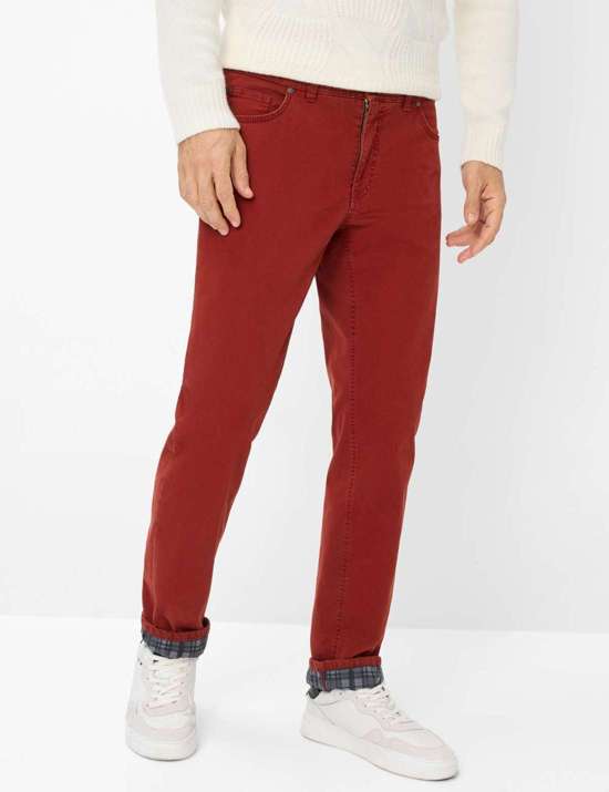 темно-красный