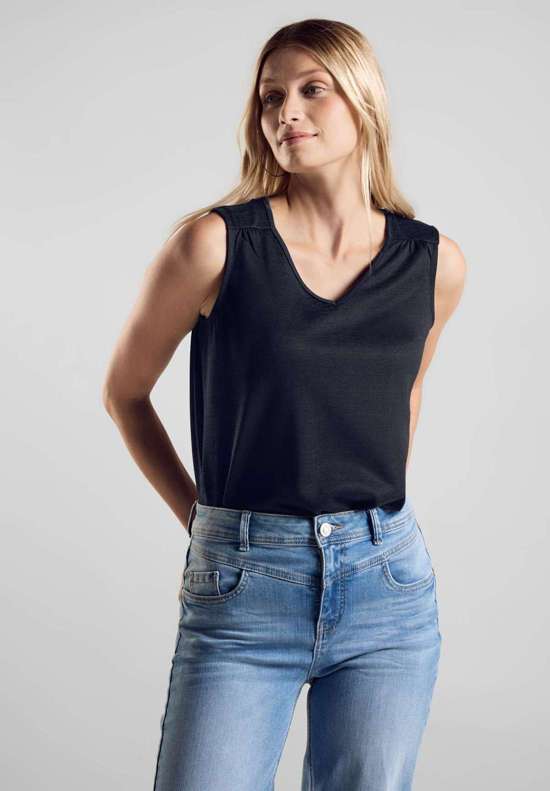 глубокий синий