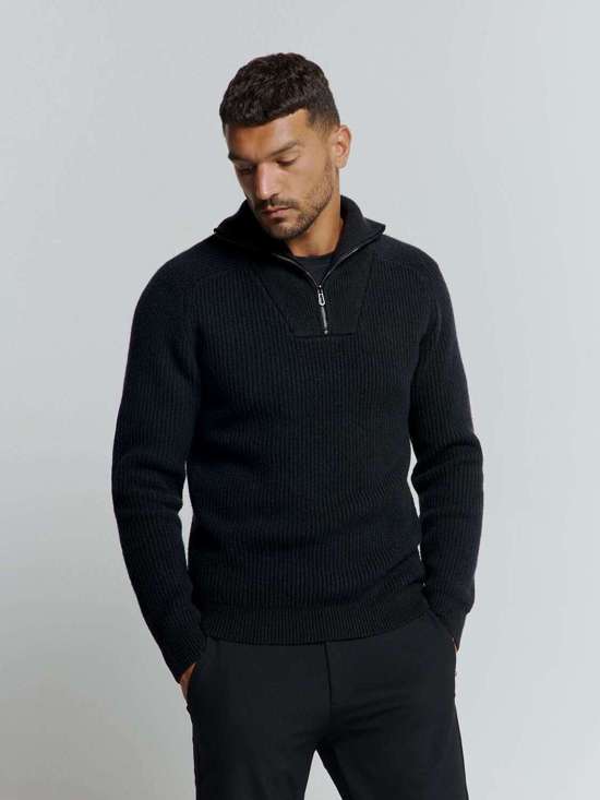 темно-синий