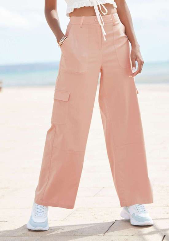 персиковый