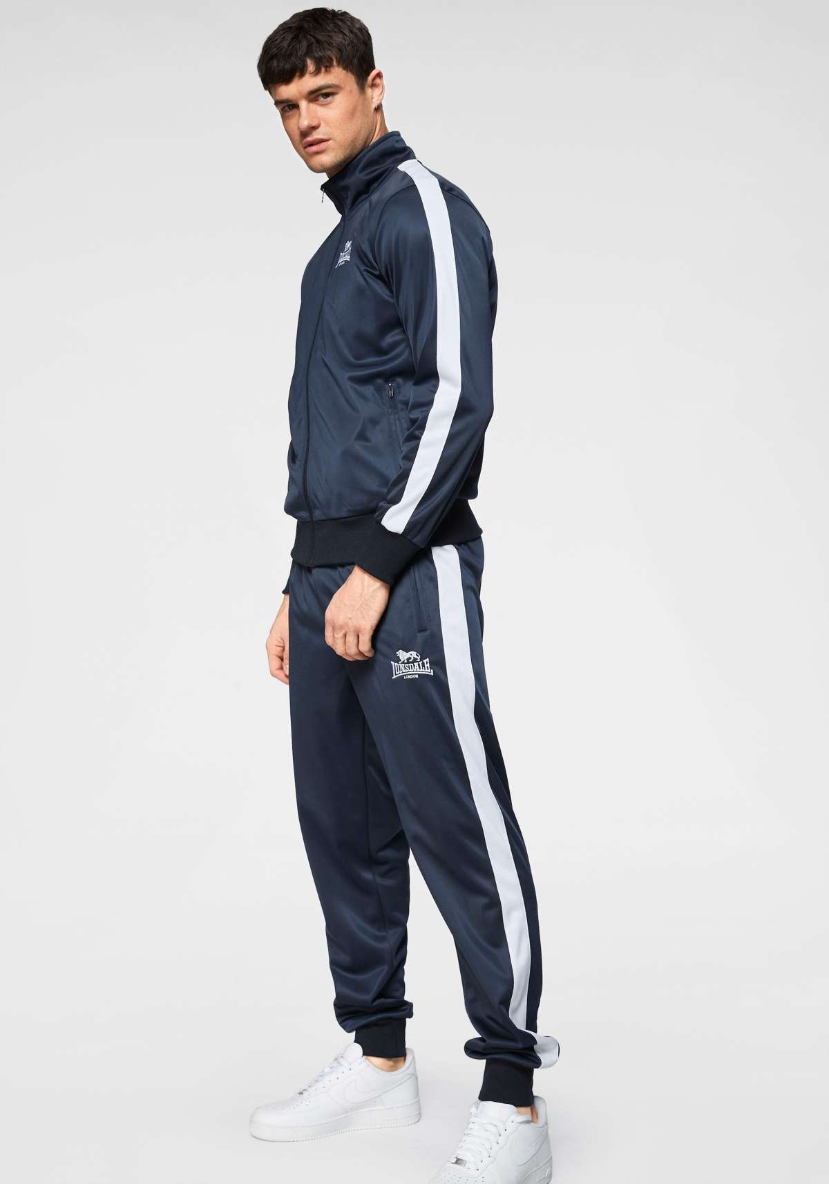 Спортивный костюм Trainingsuit PEMBER