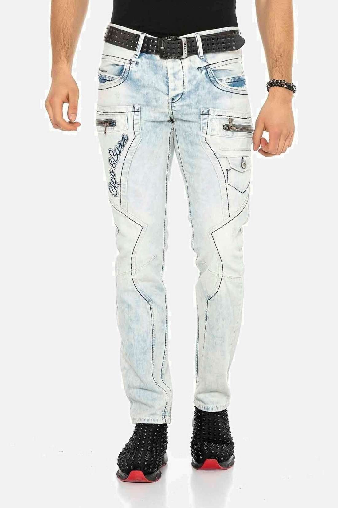 Джинсы обычного кроя в стандартной посадке Jeans