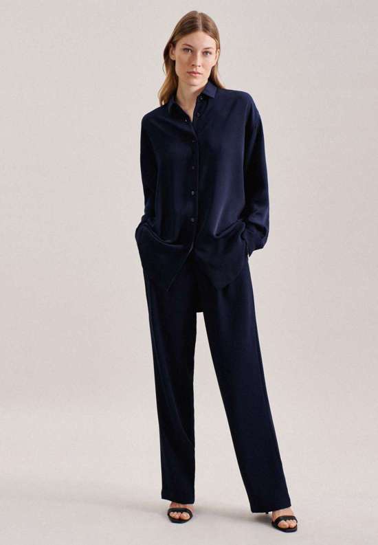 темно-синий