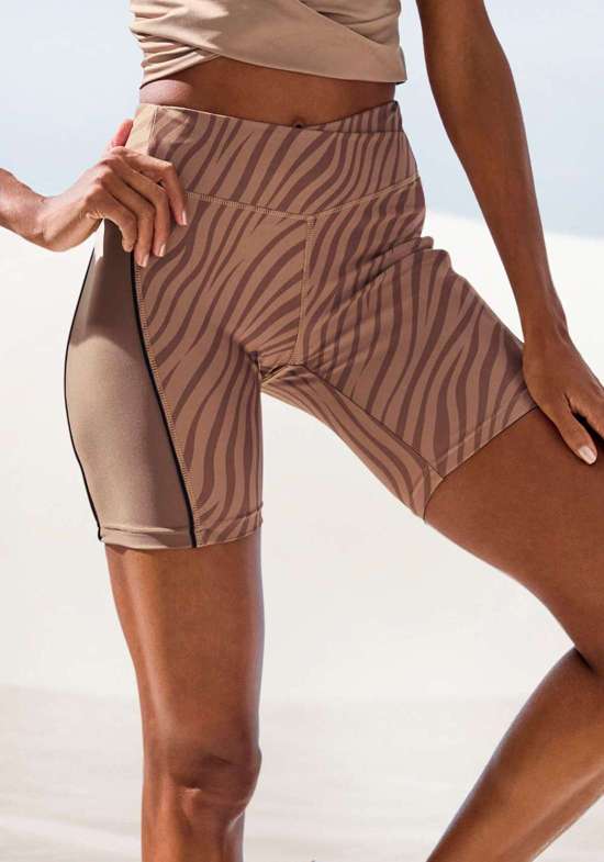 коричневый