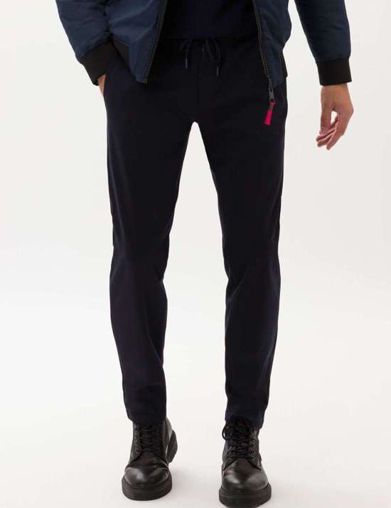 темно-зеленый