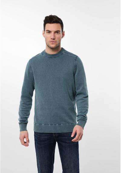 Вязаный свитер, однотонный.