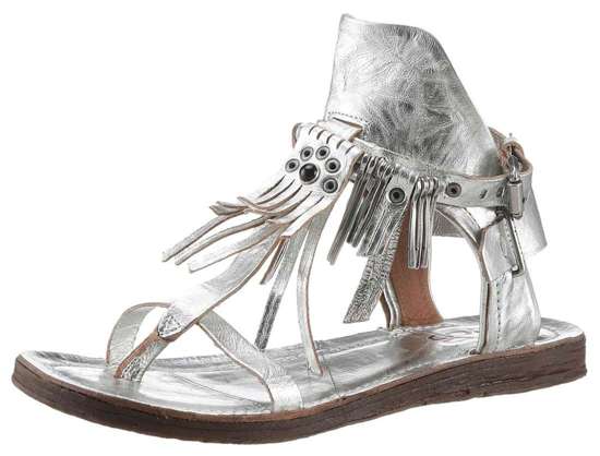 серебристый