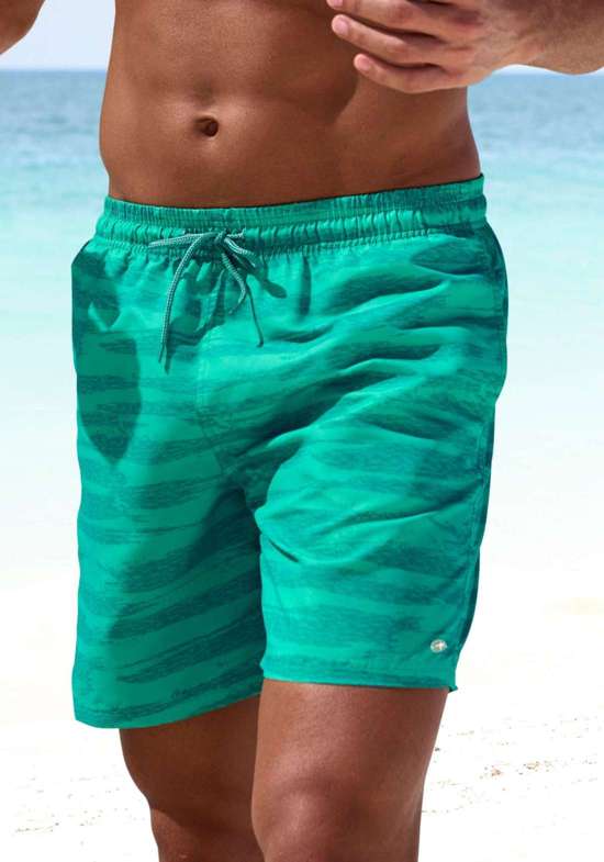 зеленый с рисунокм