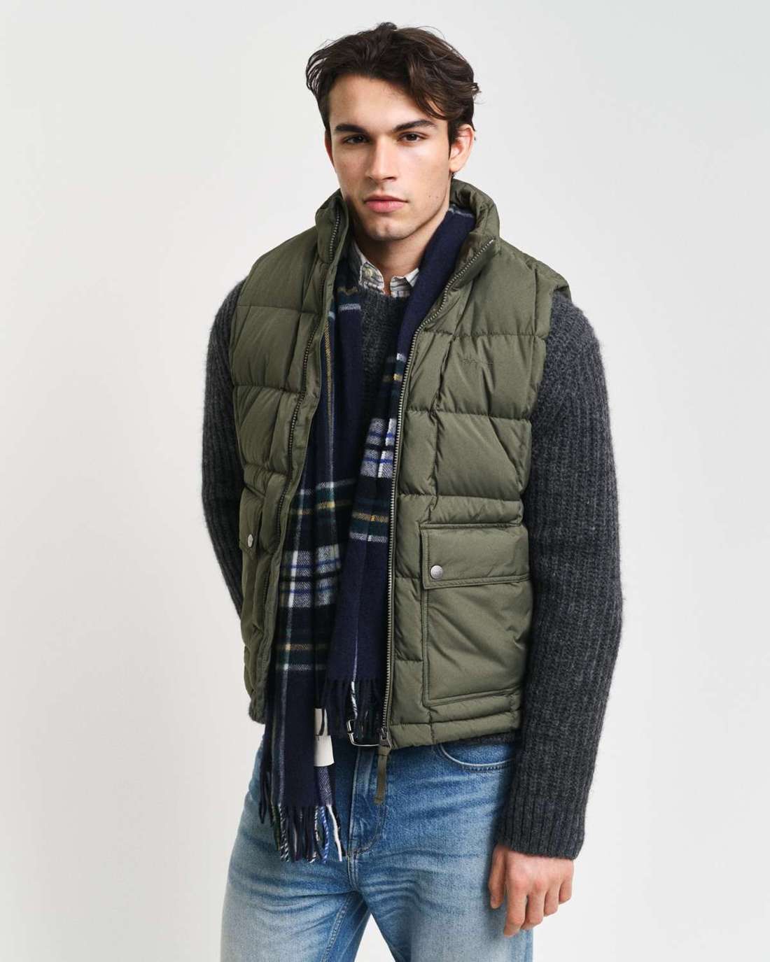 Стеганый жилет с модной стежкой MID DOWN VEST