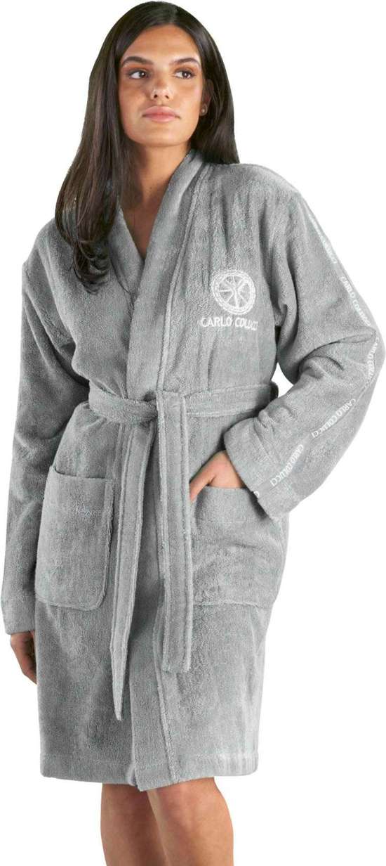 серебристый