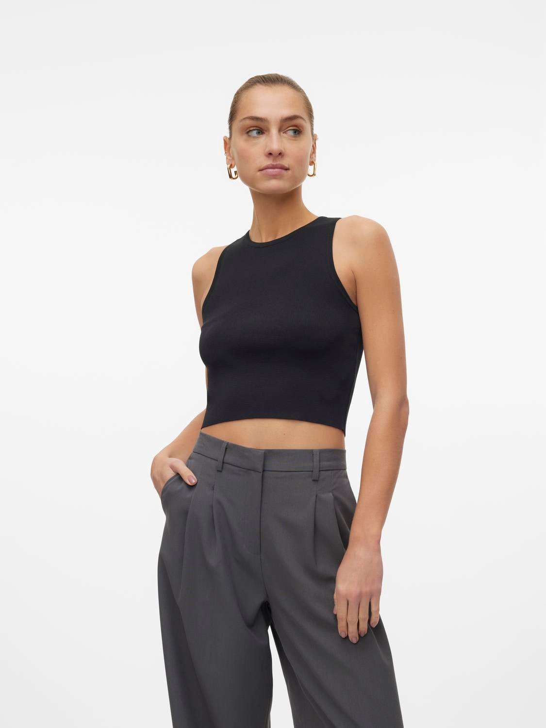 Вязаный свитер VMGINNY SL O-NECK CROP TOP NOOS