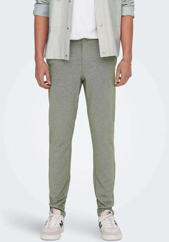 темно-оливковый