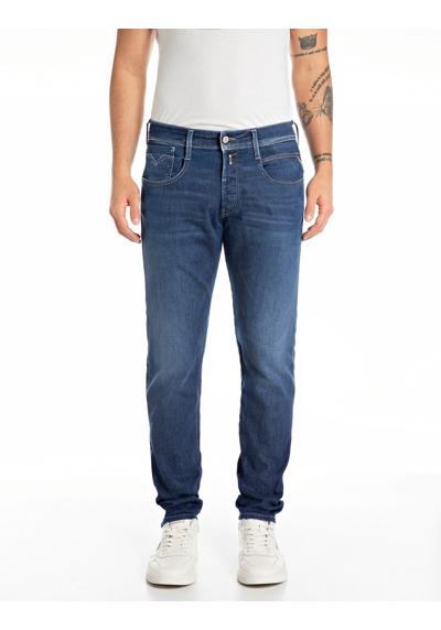 dark blue 840