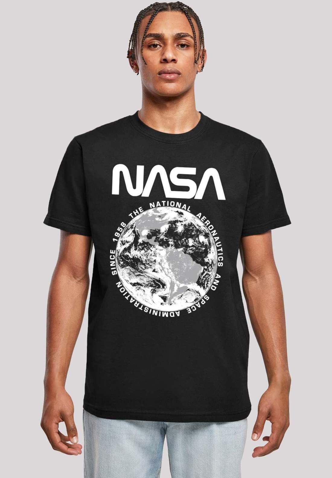 футболка NASA Planet Earth