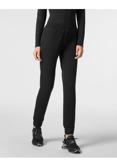02 / black