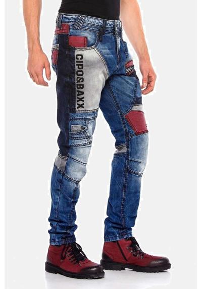 Джинсы прямого кроя экстравагантного дизайна. Jeans