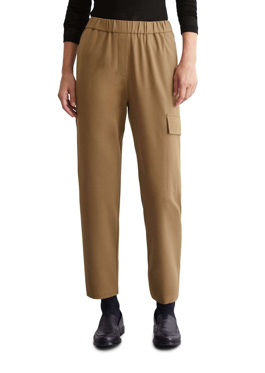 Чинос aus recyceltem Polyester-Stretch-Mix