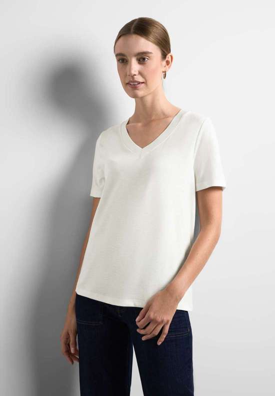 грязно-белый