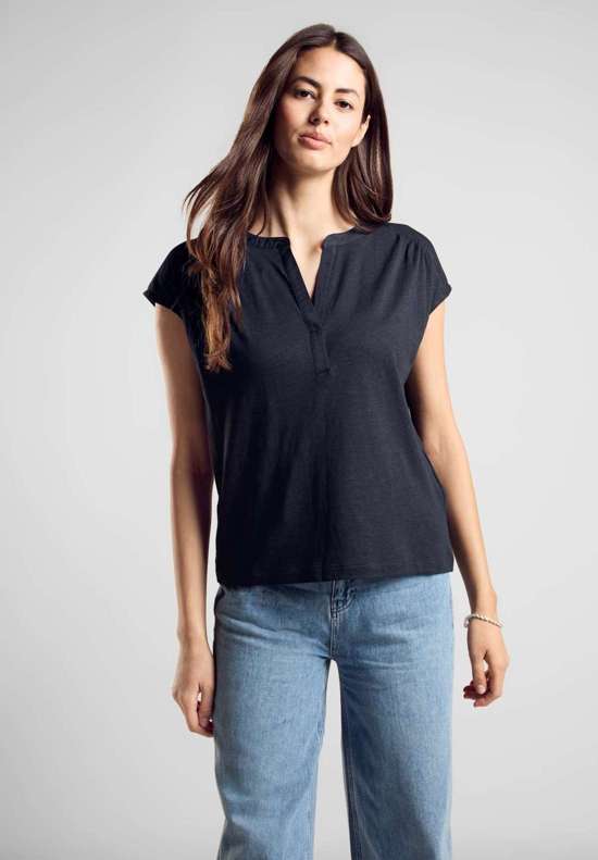 глубокий синий